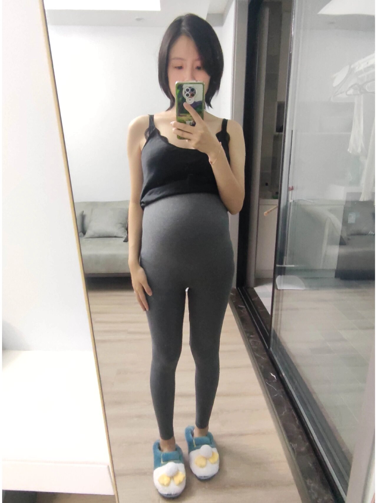 优衣库孕妇紧身裤真的穿了就不想脱 双十一下单 刚好今天降温就到了