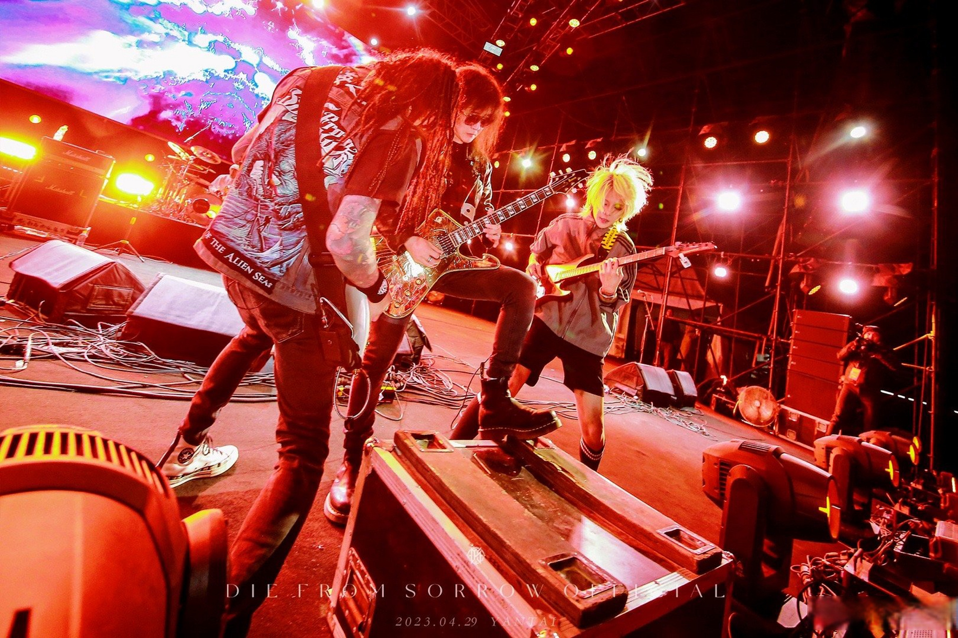 29 #迷笛音乐节# 迷笛音乐节现场 ii 感谢迷笛 感谢大家 #郁乐队##郁