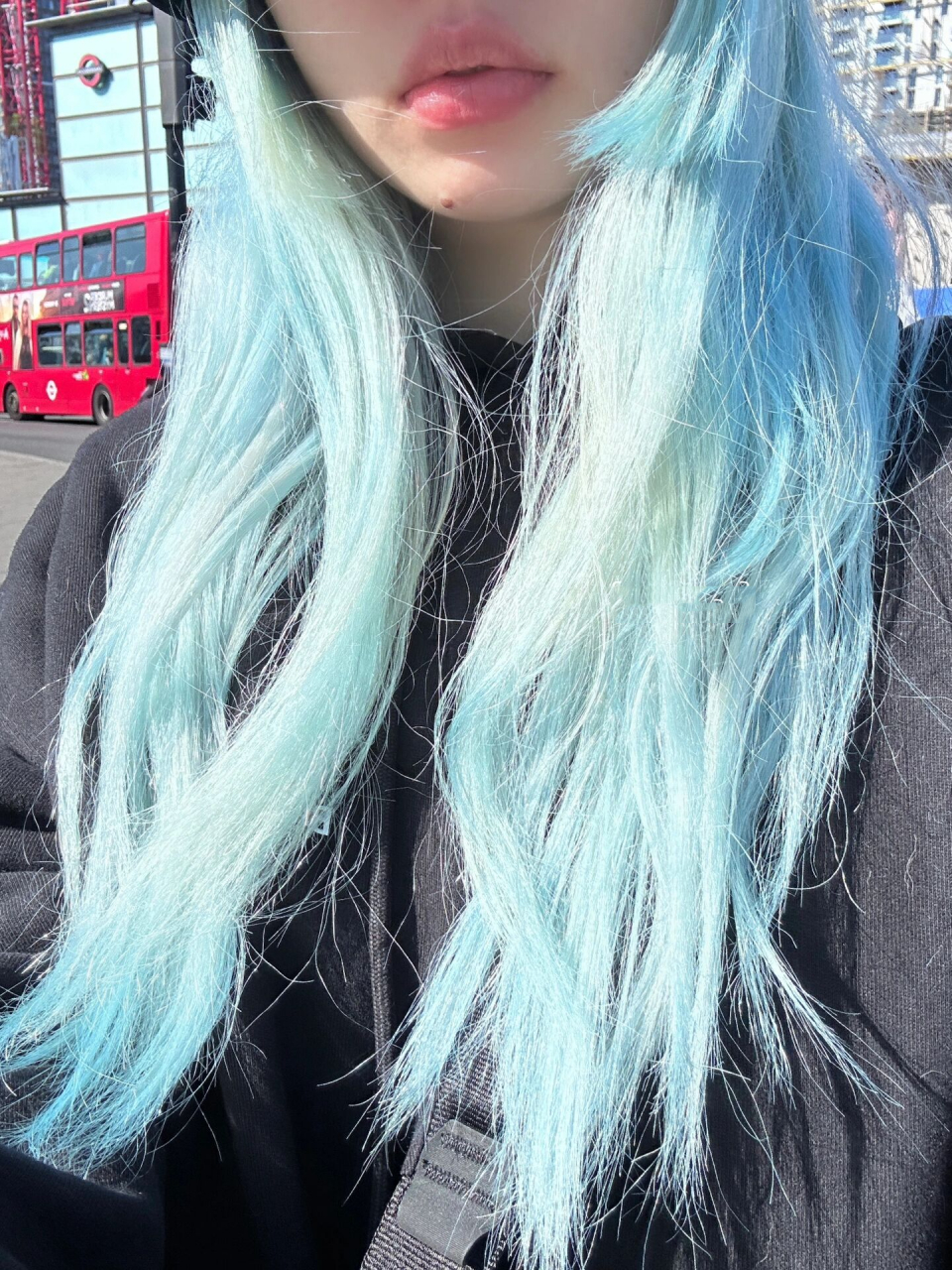 好爱我的新发色06冰蓝色/薄荷绿 其实是 染翻车了 染膏不容易涂匀加