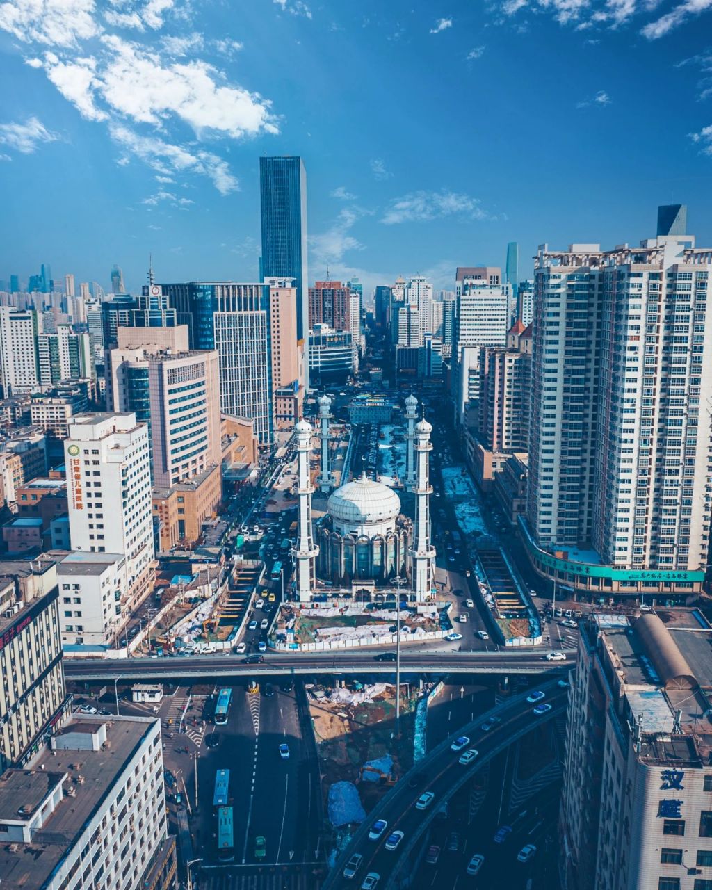 兰州|西关清真大寺 99兰州是一座伊斯兰文化浓厚的城市,而地处闹市