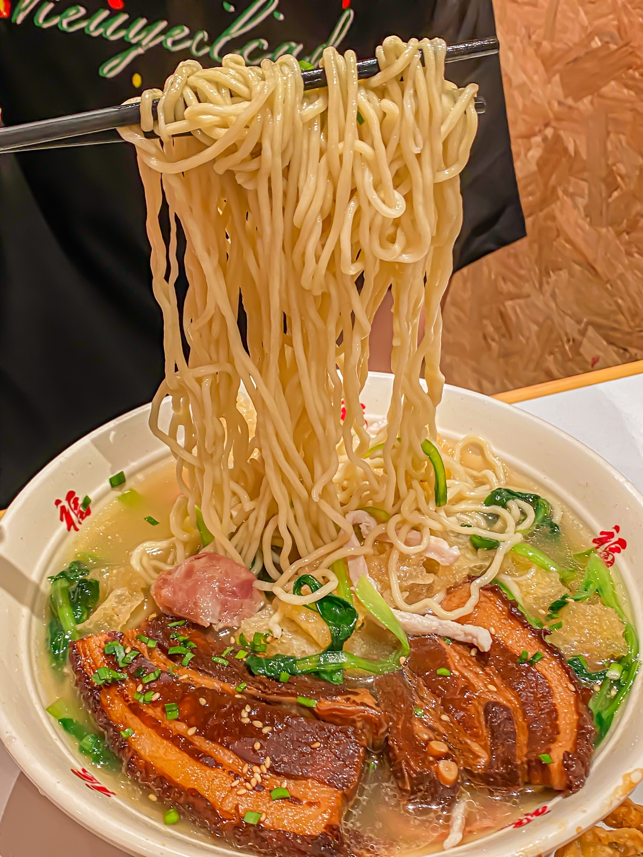 来南京一定要吃的老牌面馆!这碗大肉面也太香了!