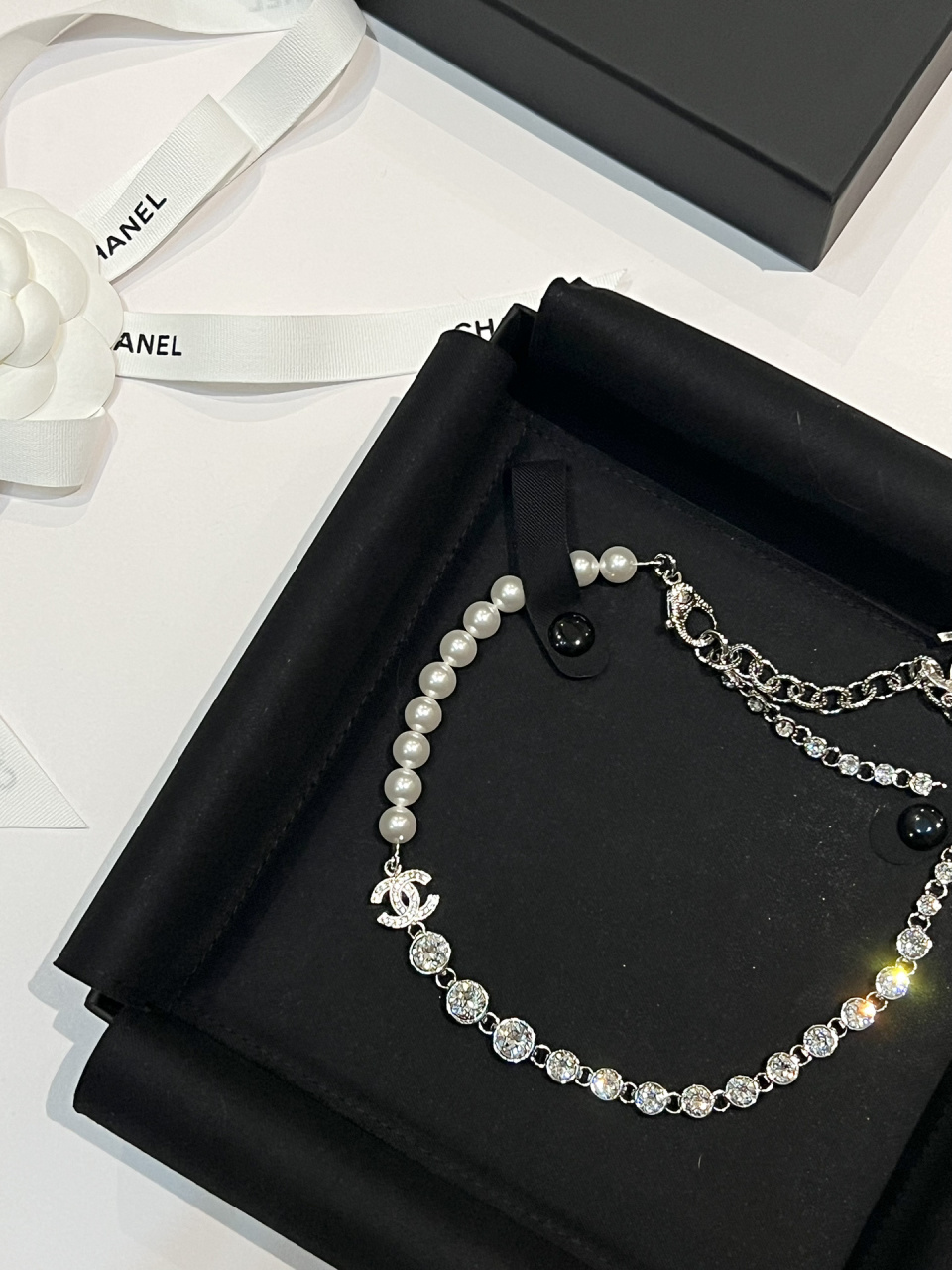 chanel一眼入的漂亮choker 上新如约而至  23s只为这条choker消费