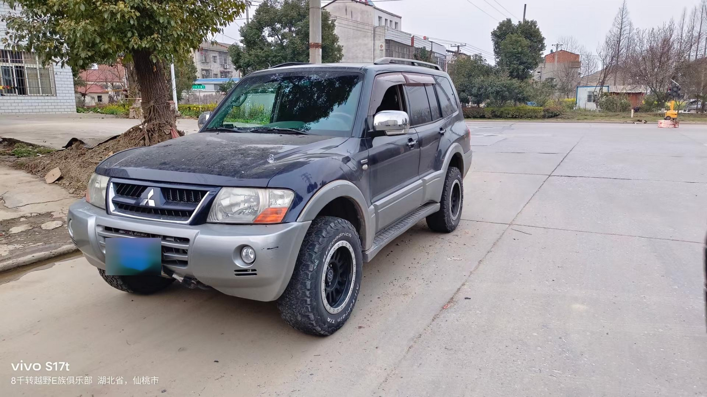 帕杰罗三菱v75,本土6g74 gdi双凸版3.5排量五速手自一体,原车马力280.