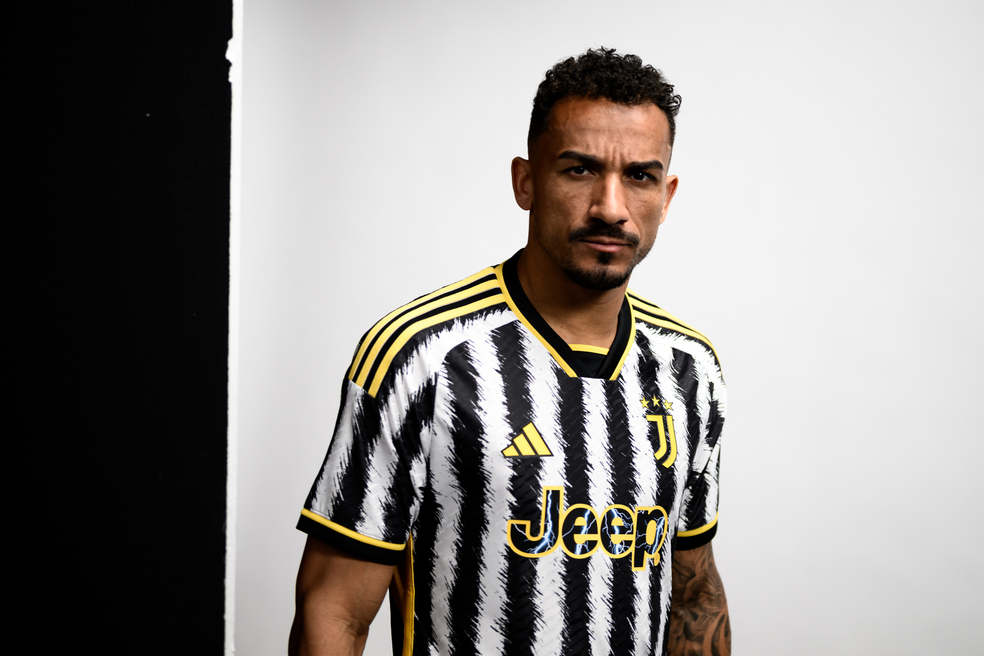 91达尼洛 新球衣  霸气这一块,就没输过98  #finoallafine