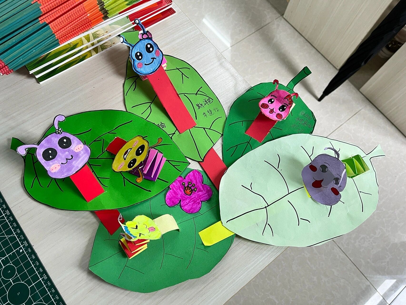 学生作品|人教版二年级下册《会爬的玩具》91