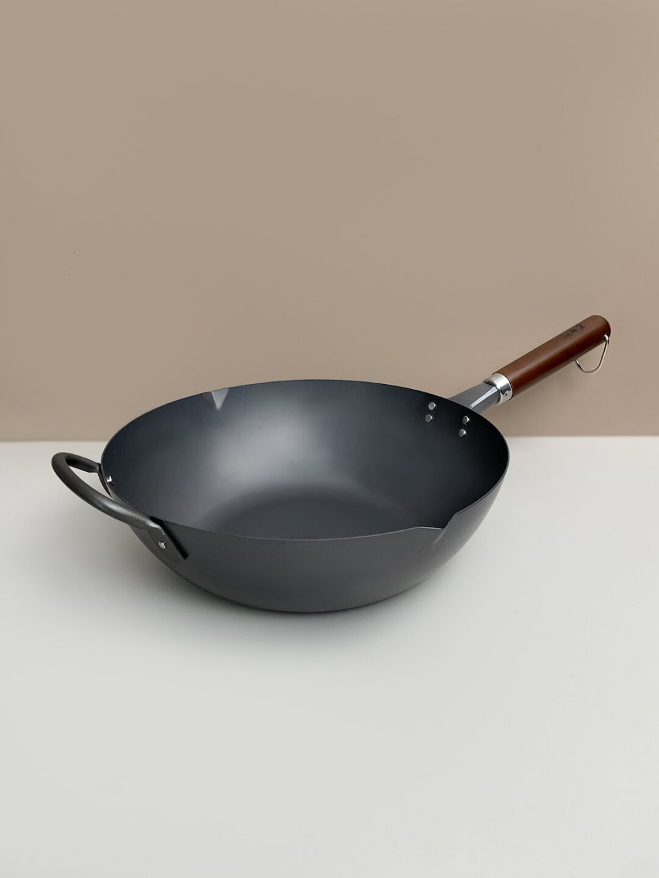 看看这个日本的吉川铁锅吧,也许会改变你的煮食体验!