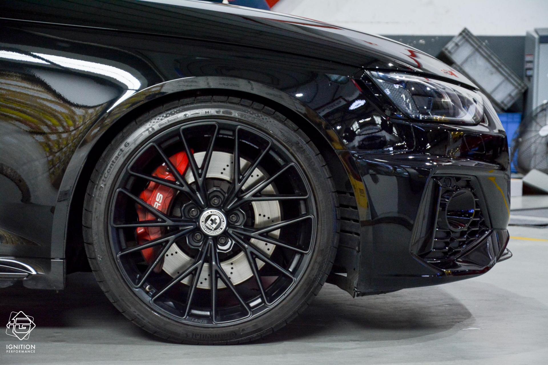 奥迪rs4升级hre ff28轮毂.hre ff系列的全称为hre flowform,旋压铸造.