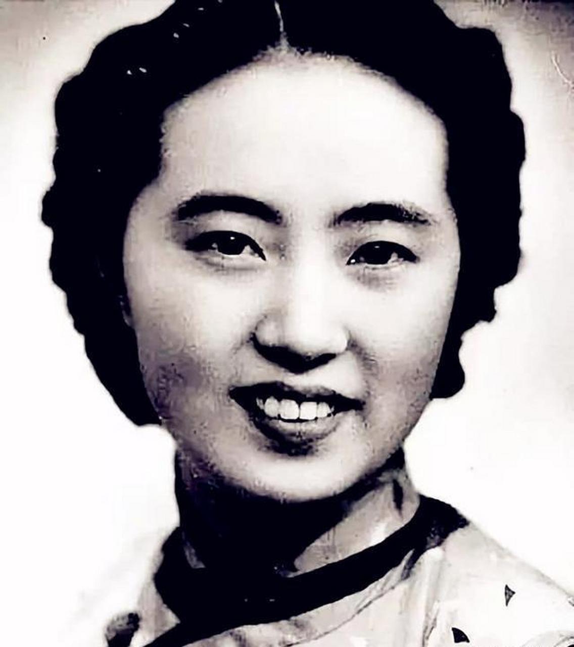 "罗隆基转身就跟妻子离婚,匆匆赶来献殷勤,不料张幼仪闭门不见:我们不