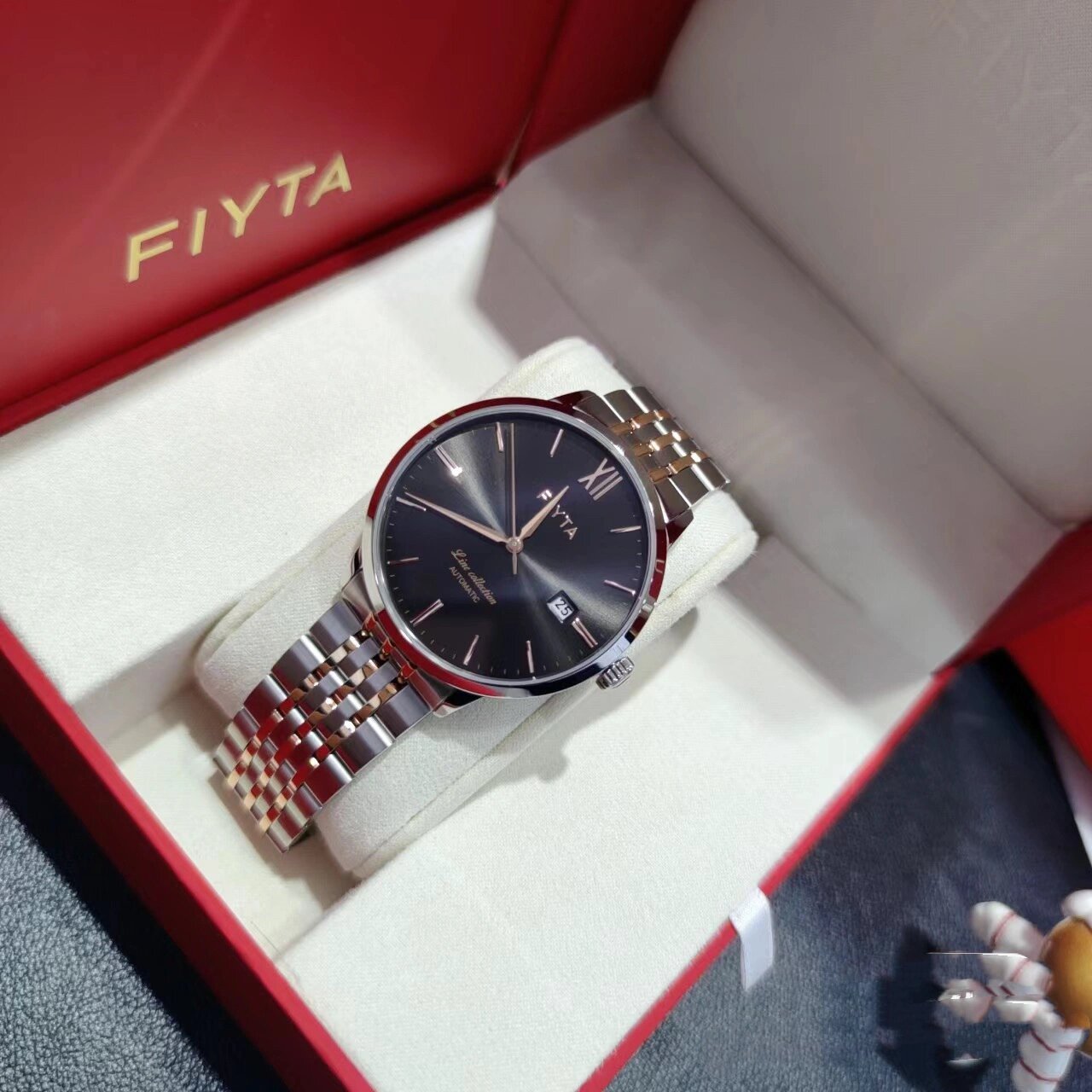 飞亚达风致系列腕表6015 飞亚达超薄自动机械机芯,进口机芯,厚度