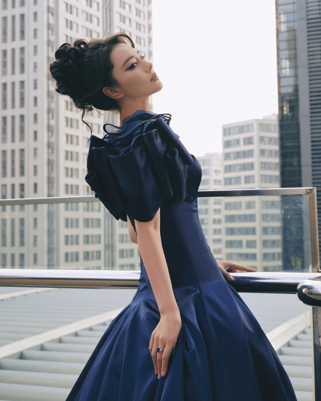 张馨予80年代新娘子头发 时尚打工人的周末92@张馨予