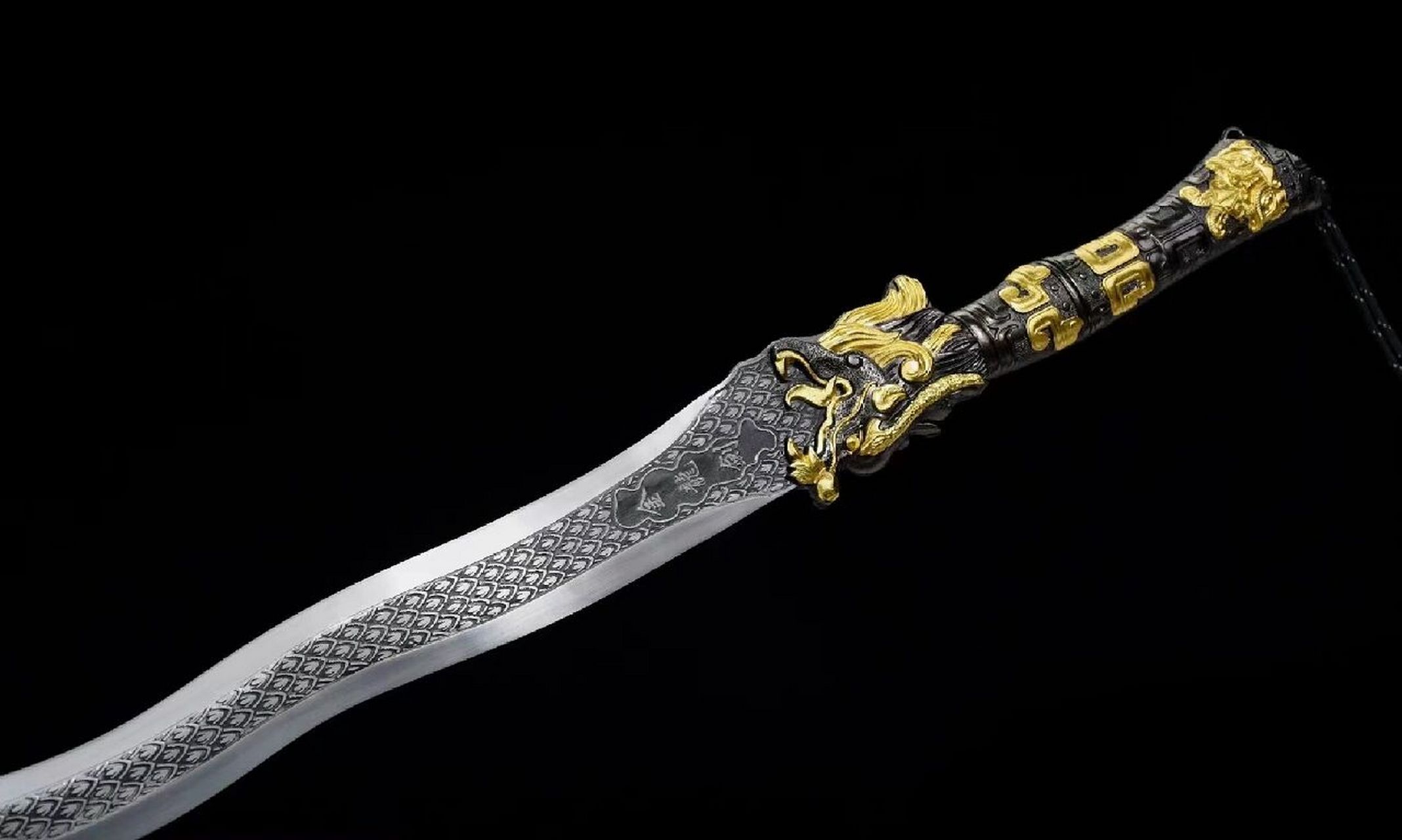 金龙剑(马来剑) 金龙剑(原色款);(未开刃)全长94cm ,韧长65cm ,柄长16