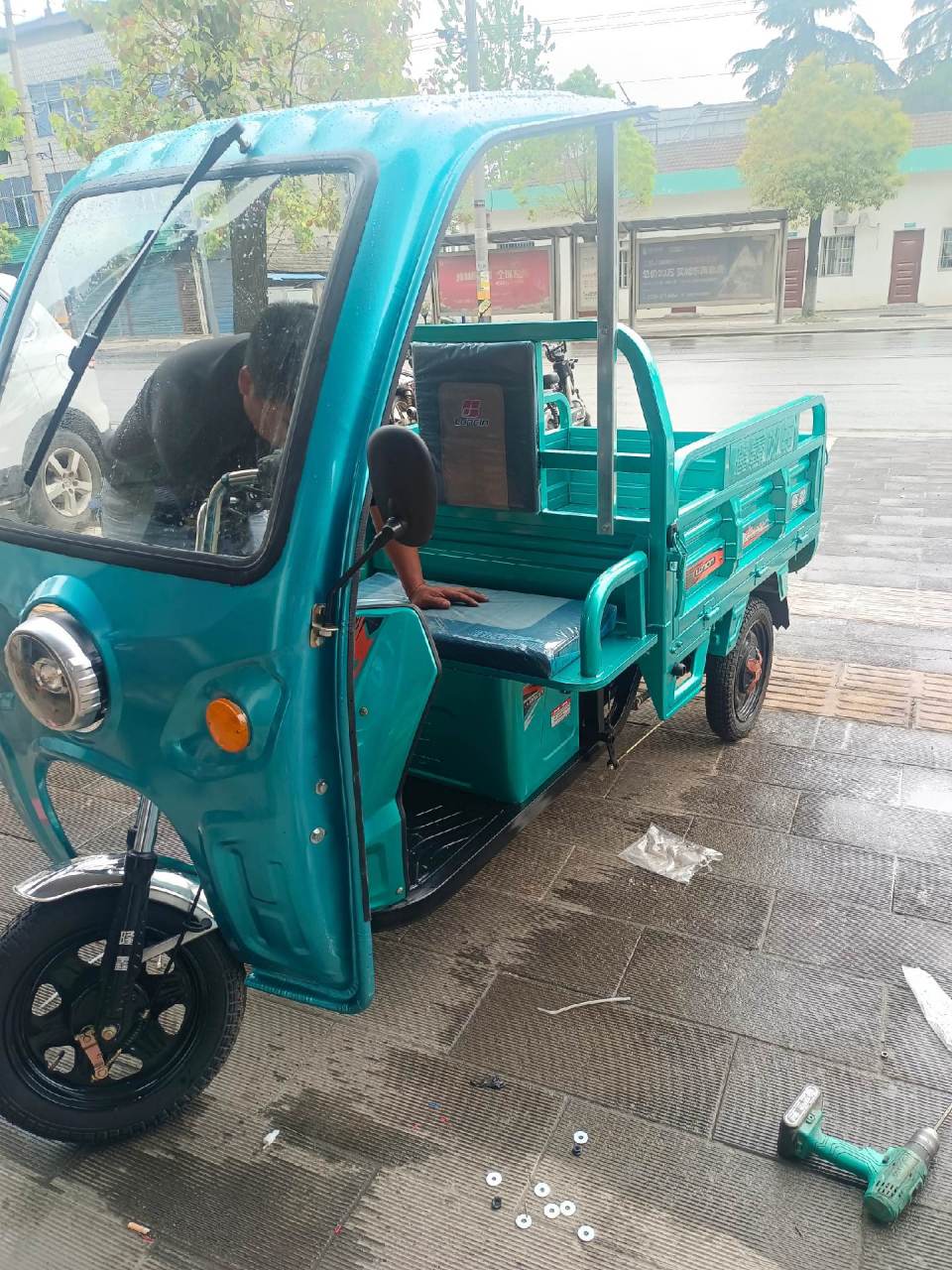 隆鑫电三轮 高功率 大动力  跑得远 农用家用好帮手