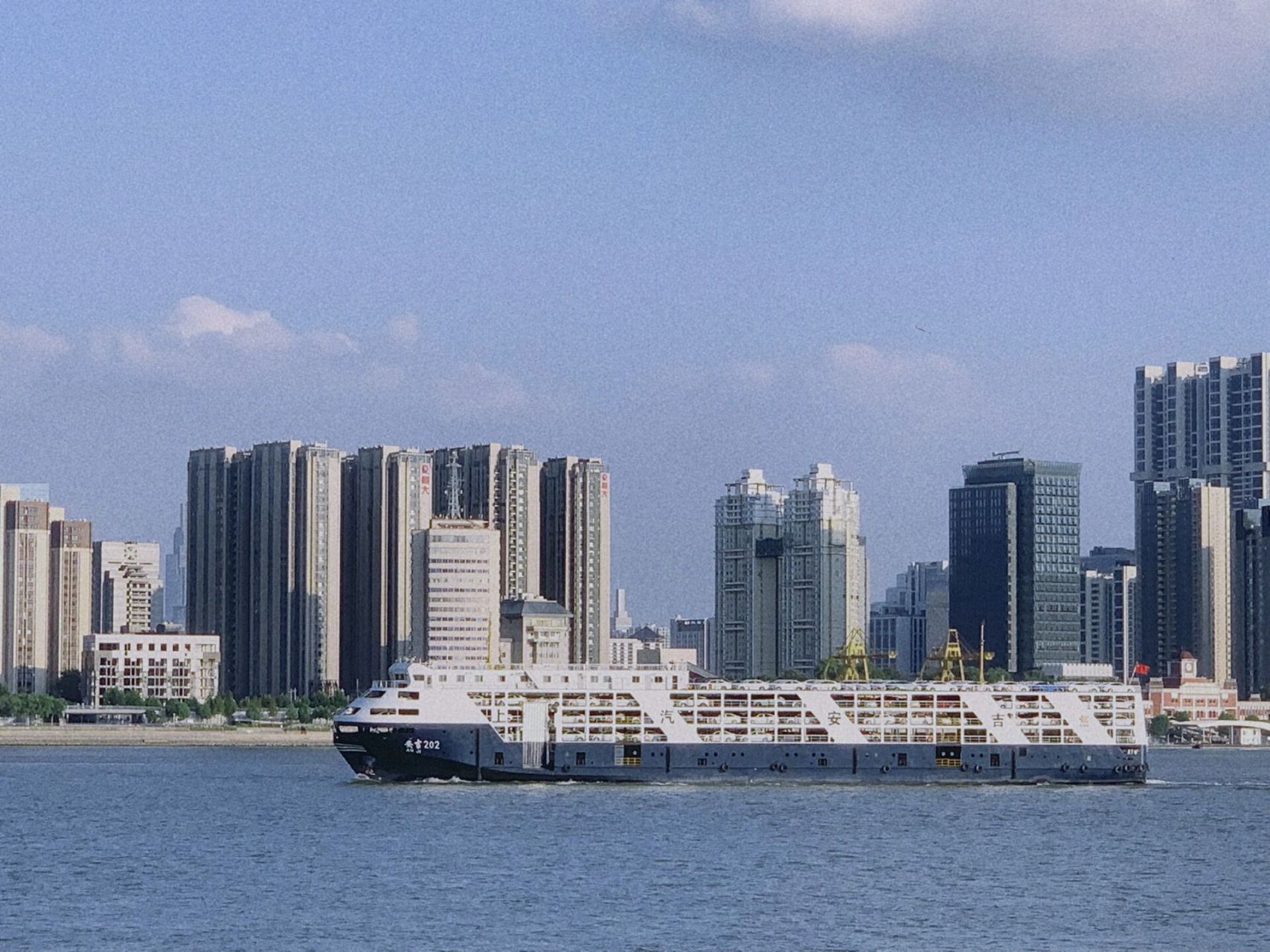 景点/来浦口码头千万不要错过这里 92地点:轮渡桥滩公园 	 90费用