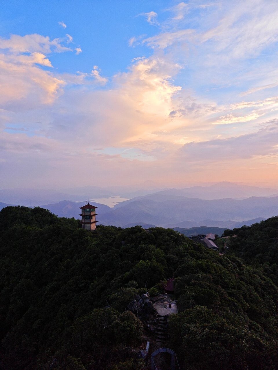 蓬莱圣境-三明尤溪蓬莱山 从坂面镇远眺蓬莱山(图九) 67上山水泥路