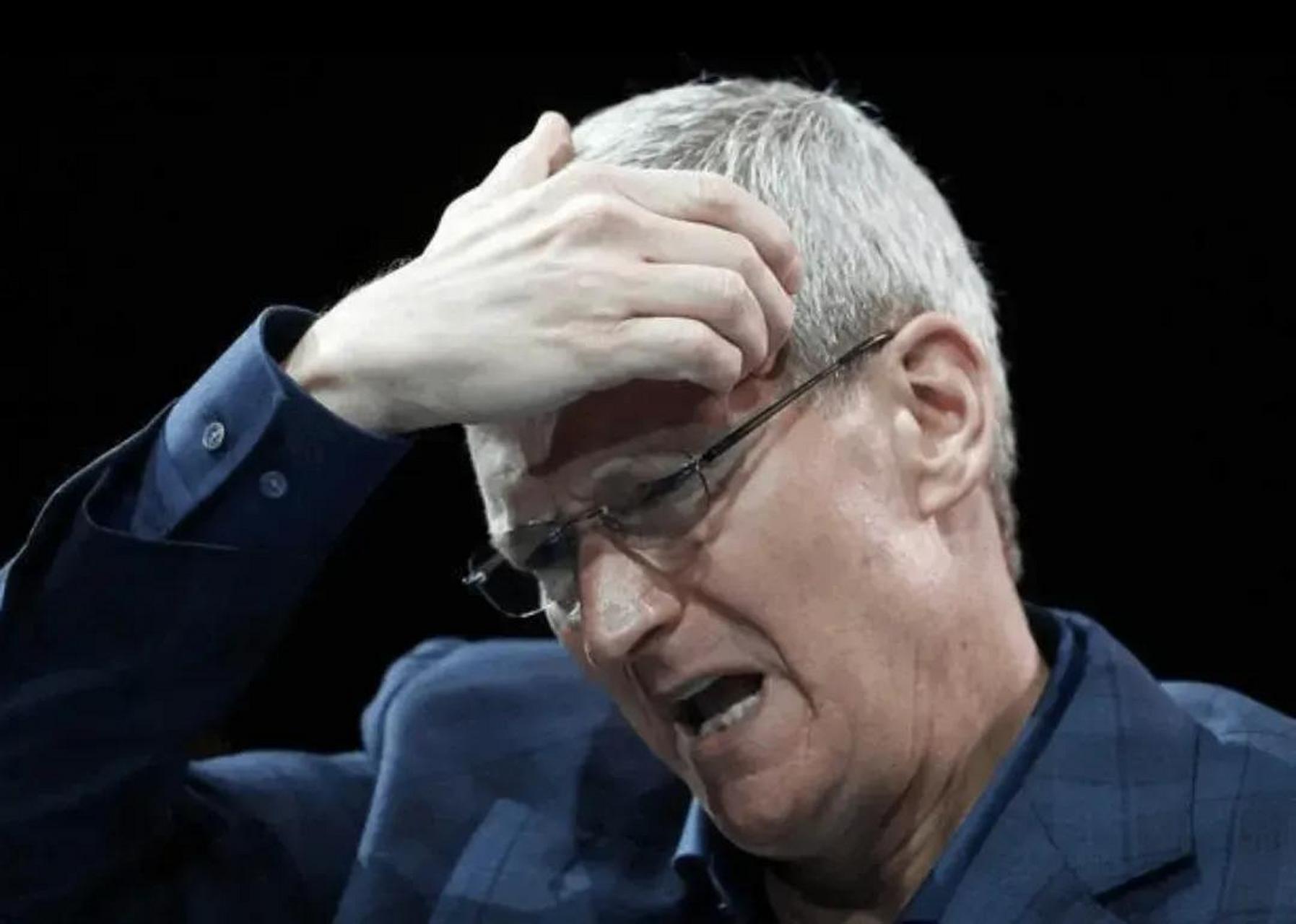 但库克心里早就像明镜似的,apple所有硬件全线滞销,降价也卖不动,而