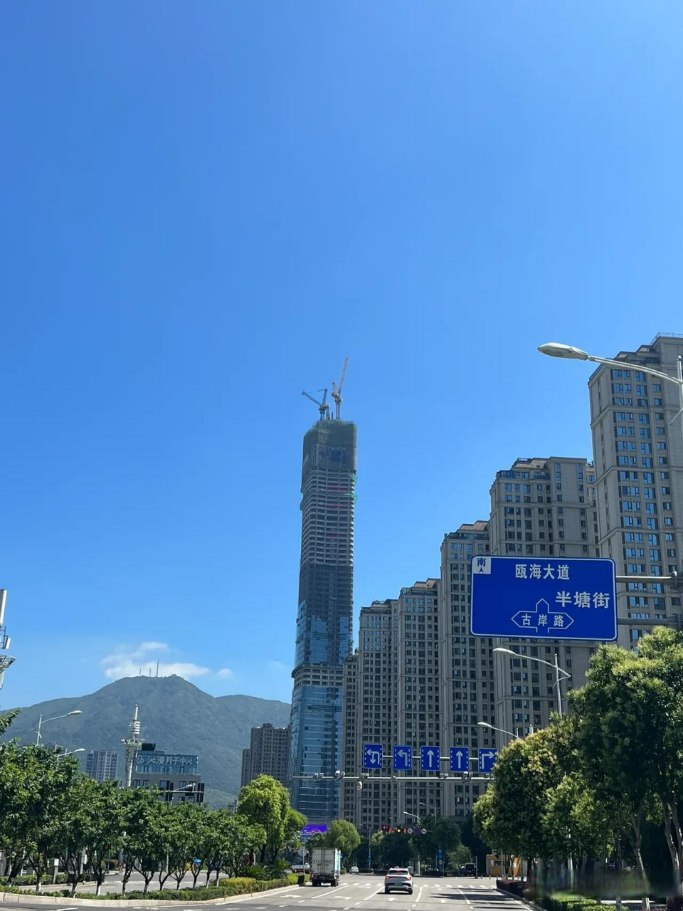 温州第一高楼希尔顿339:一个提升城市美感和秩序的典范 温州人有钱,这