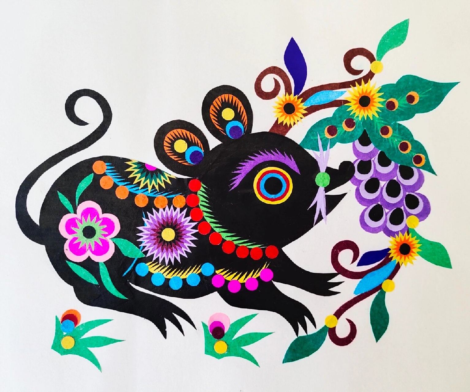 《彩贴剪纸·十二生肖》 古老的剪纸艺术离不开传统的民俗活动,十二