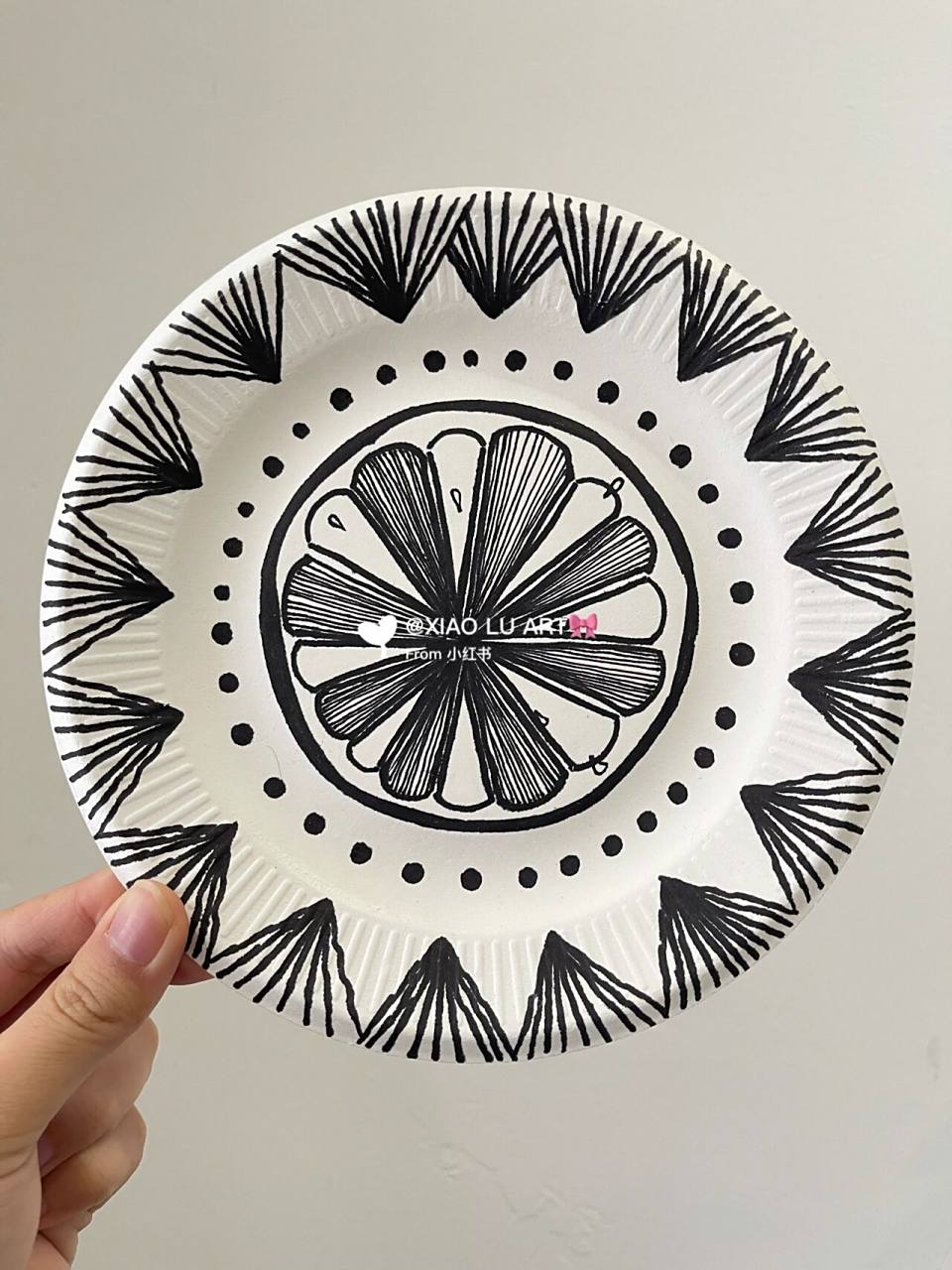纸盘线描|蓝黑线描|环创设计|青花瓷花纹 超简单线描盘子绘画第三波