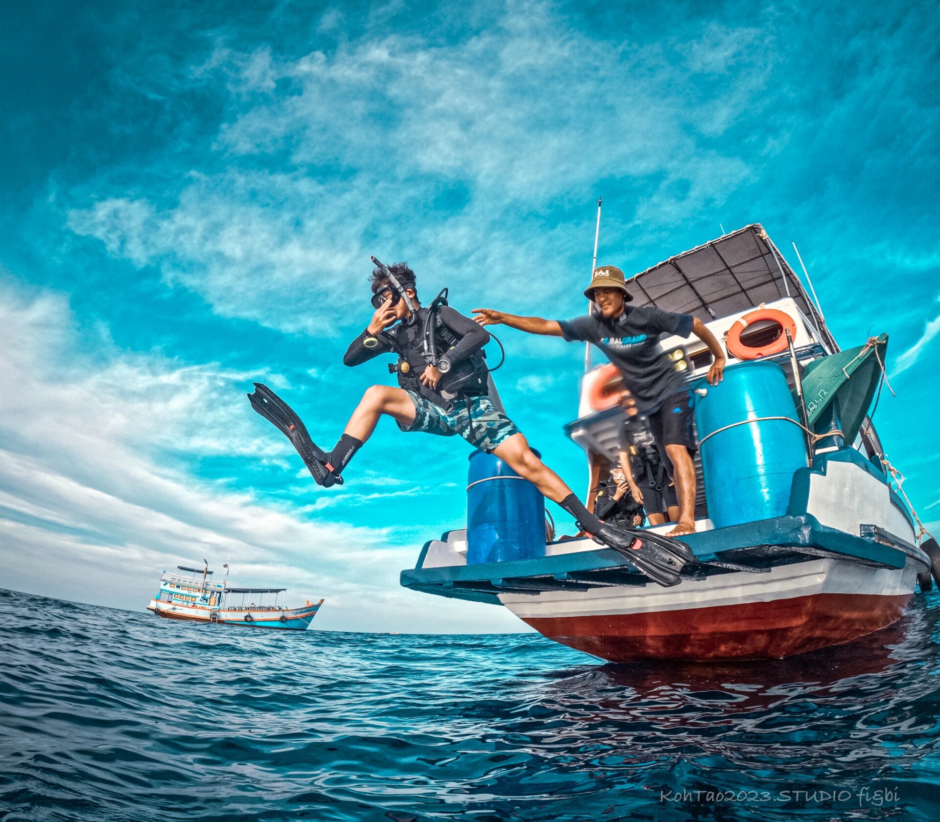 记录青少年潜水员的大海