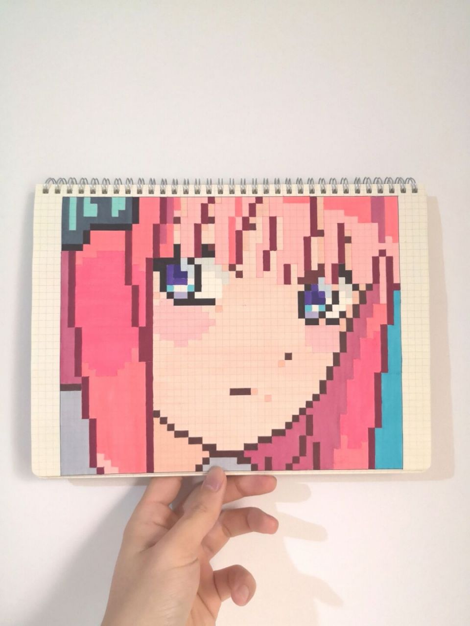 像素画:中野二乃 恋爱暴走火车头 网格本:a4 #中野二乃# #像素画# #五