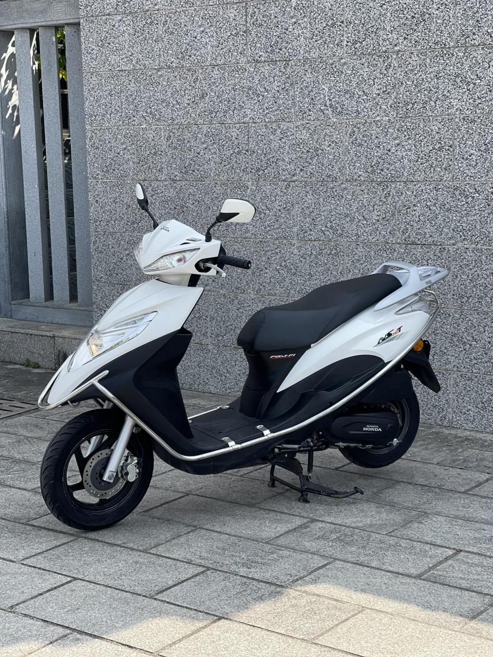 新大洲本田ns125t 22年11月份上牌的 准新车二手价!踏板摩托车推荐