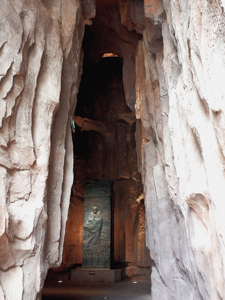 7415达摩古洞是古金陵48景之一.
