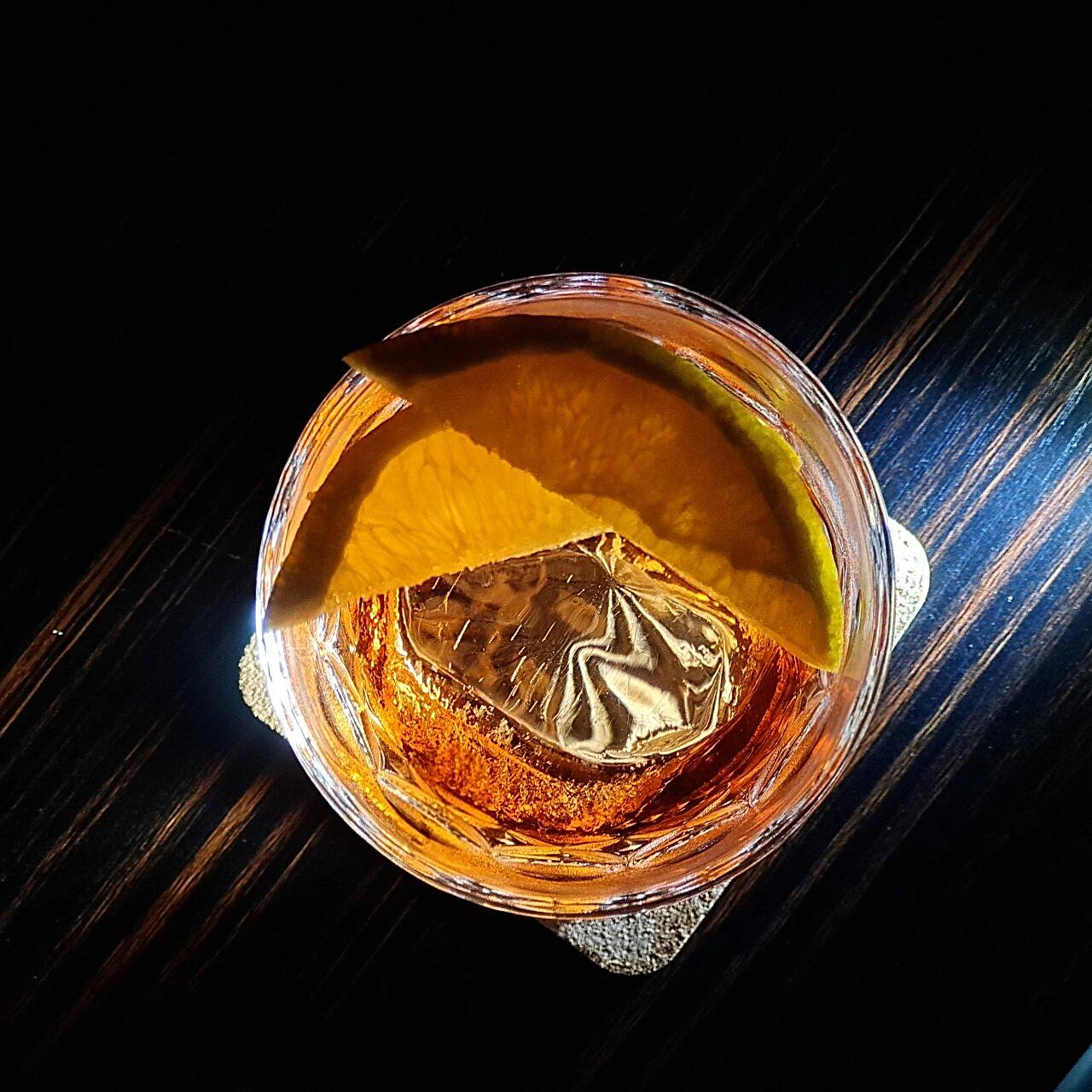 鸡尾酒 negroni 尼格罗尼  negroni92 这款酒是意大利人的餐前酒