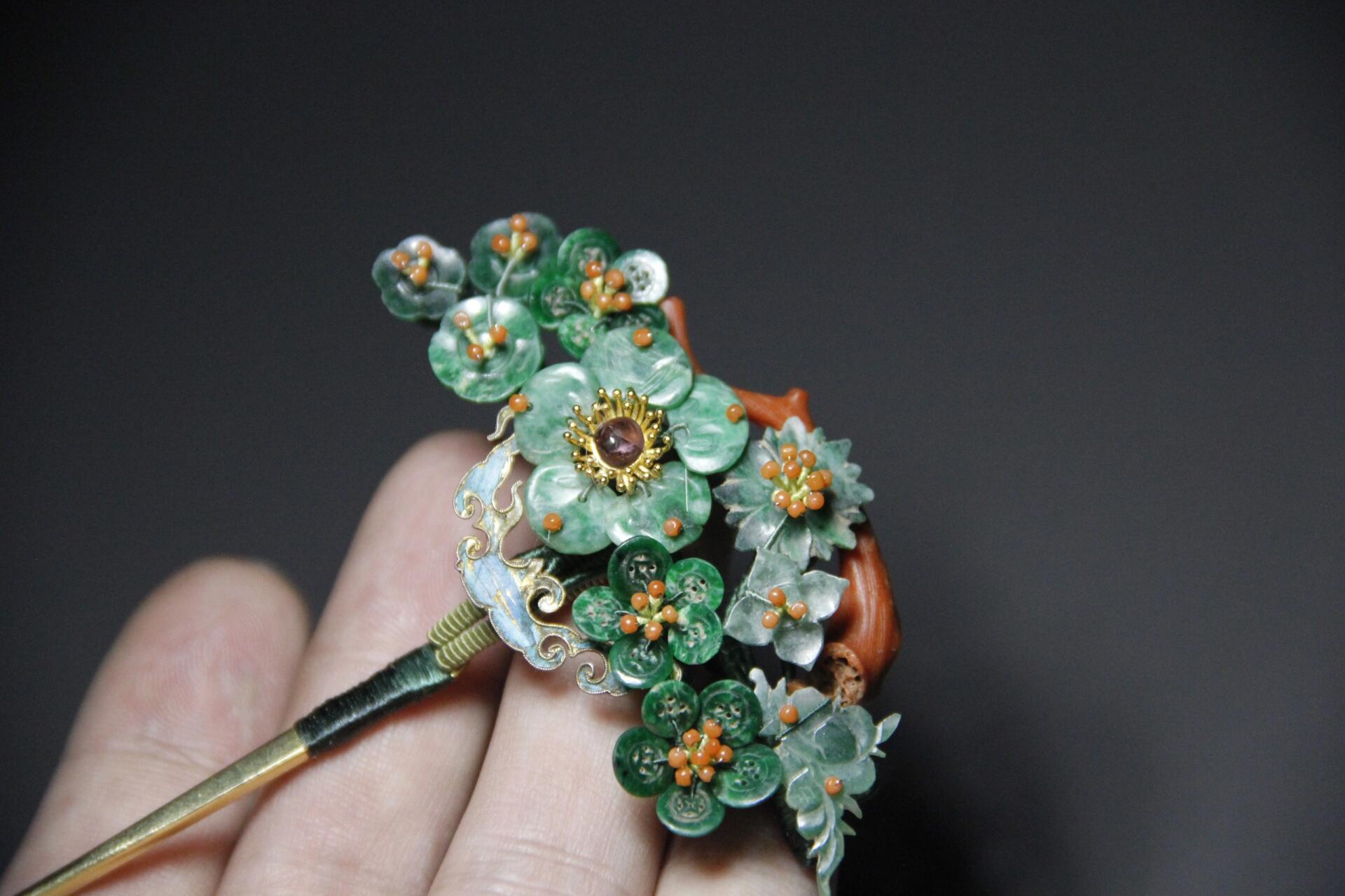 清代老翡翠绿梅多宝簪