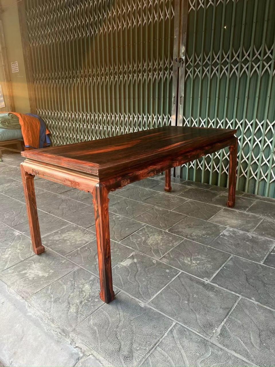 红木家具 榫卯结构黑飘红大红酸枝