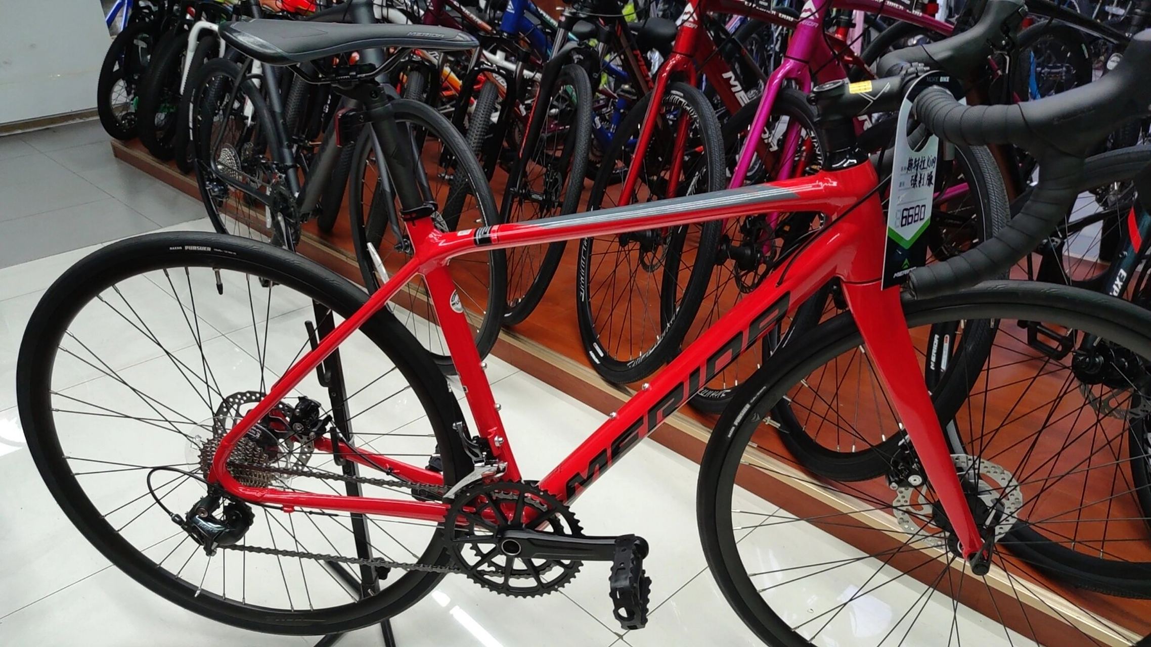 美利达斯特拉king碟刹版 #想记录斯特拉碟刹版的king#  47码的红