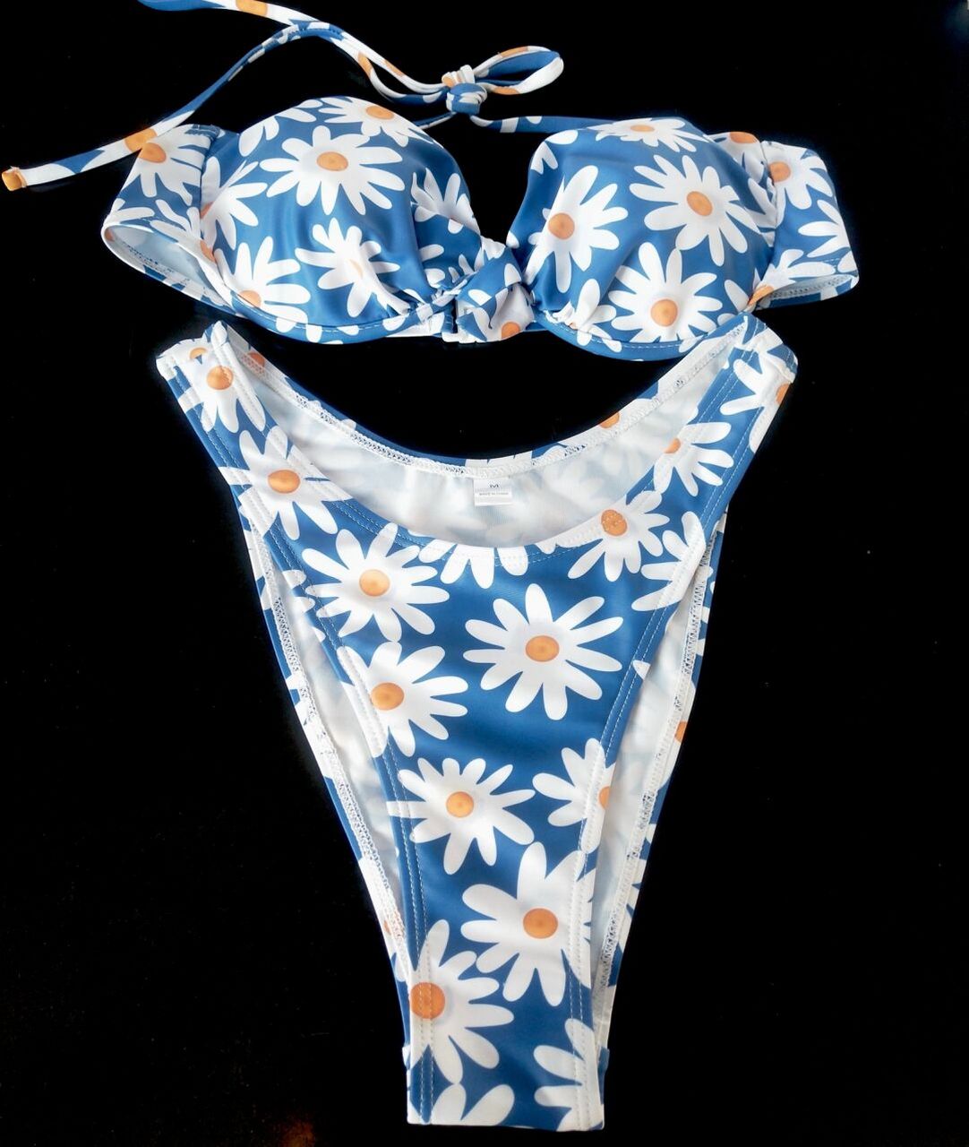 夏日洋甘菊泳衣,布料己经订制好了 #夏日写真# ##泳衣推荐