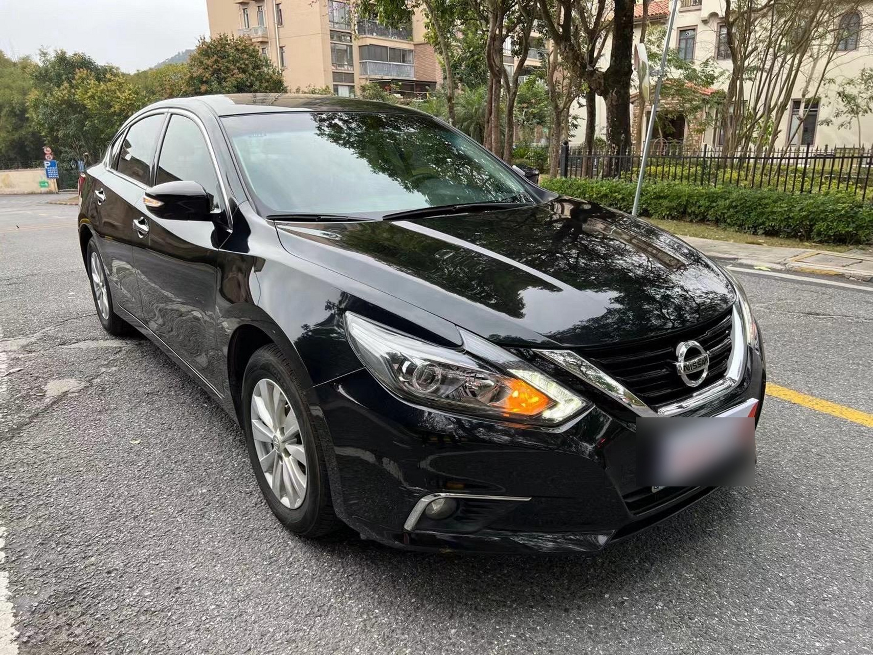 9万公里 首付1388 支持分期付款