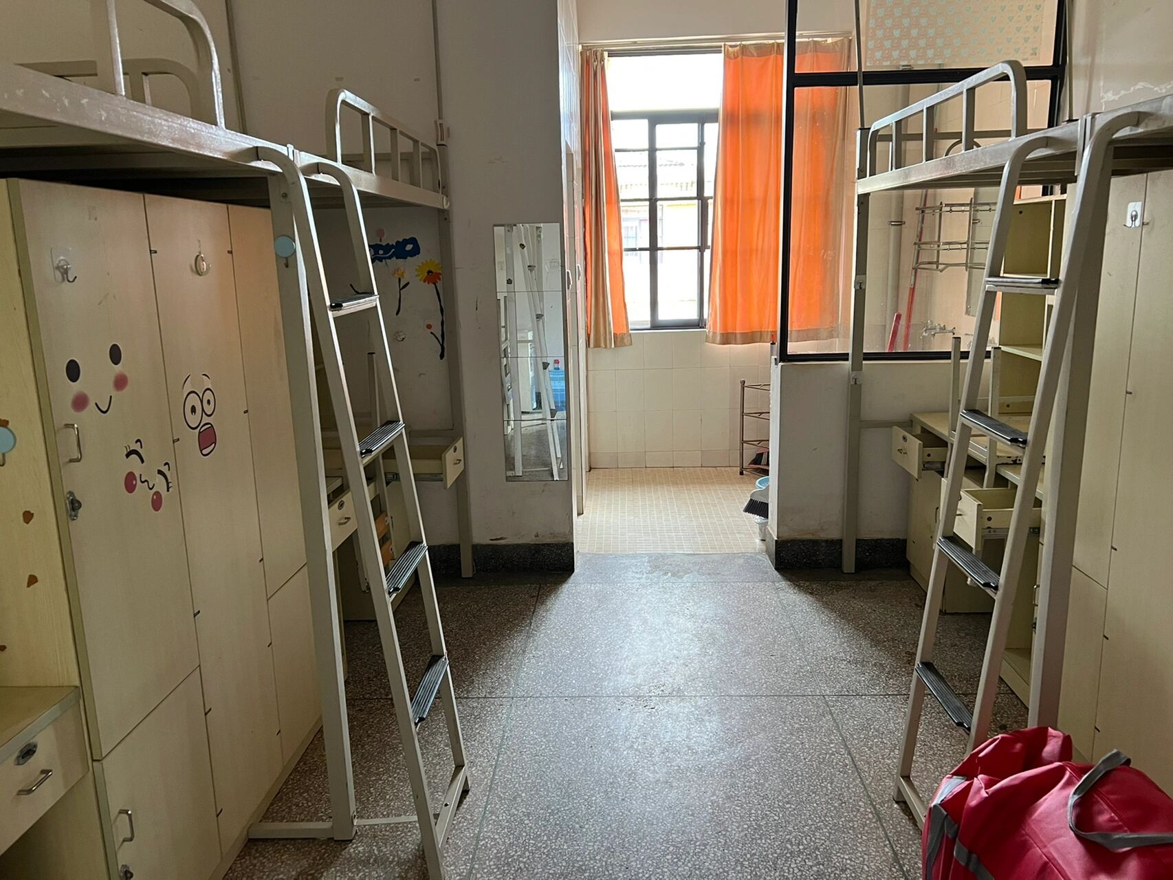 云大研一开学|喜提花里胡哨宿舍一间 哈哈哈哈这个