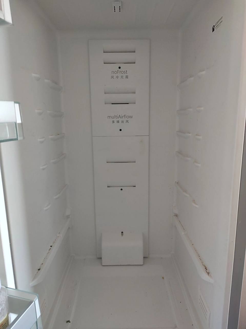 西门子冰箱的排水口在哪里?