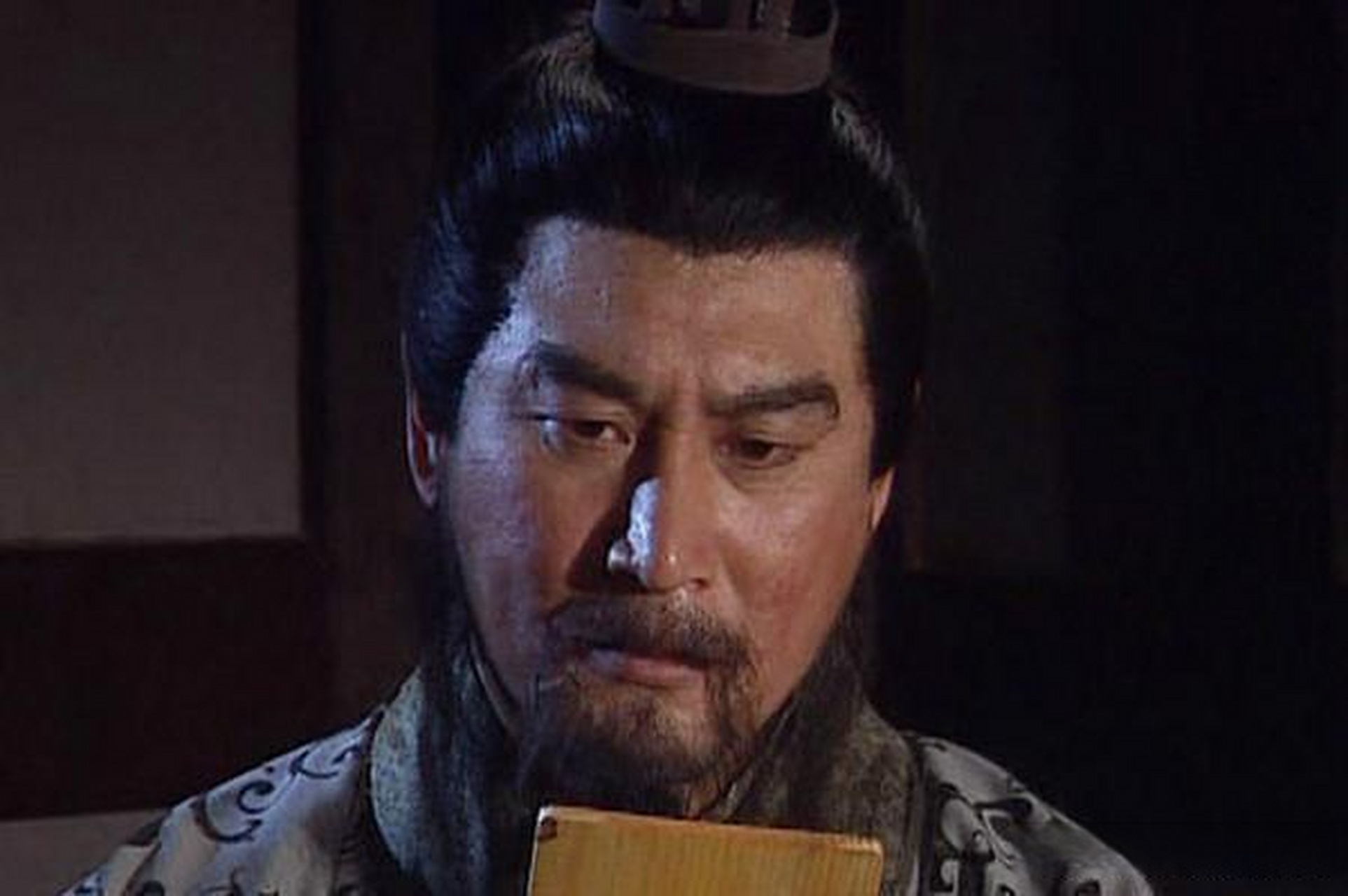 历史开讲三国 三国正史和演义差距巨大的人物  鲍信(152年—192年)