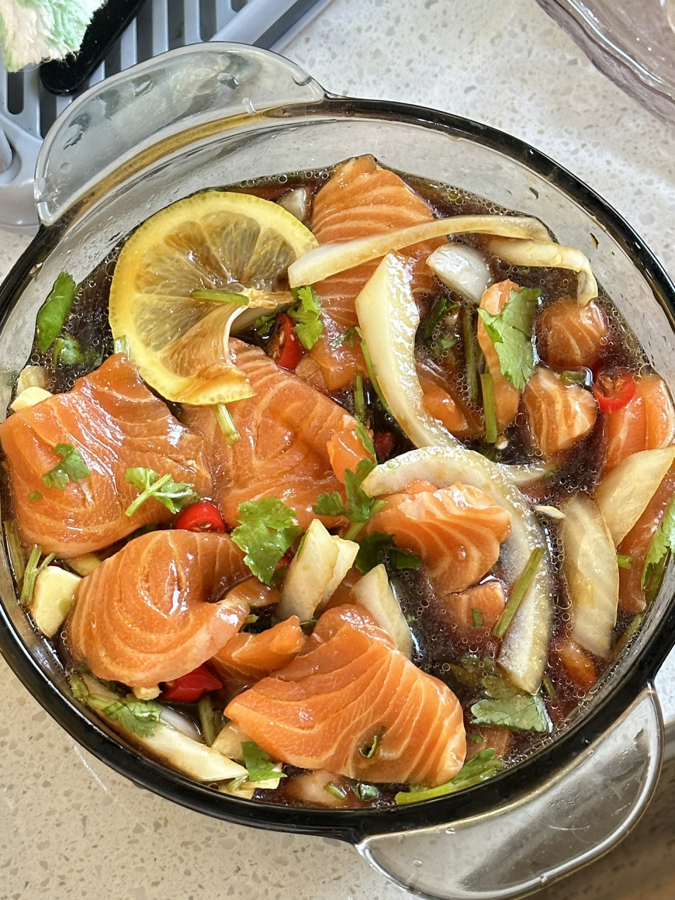 吃够了芥末酱油三文鱼的姐妹可以试试,太惊艳啦!