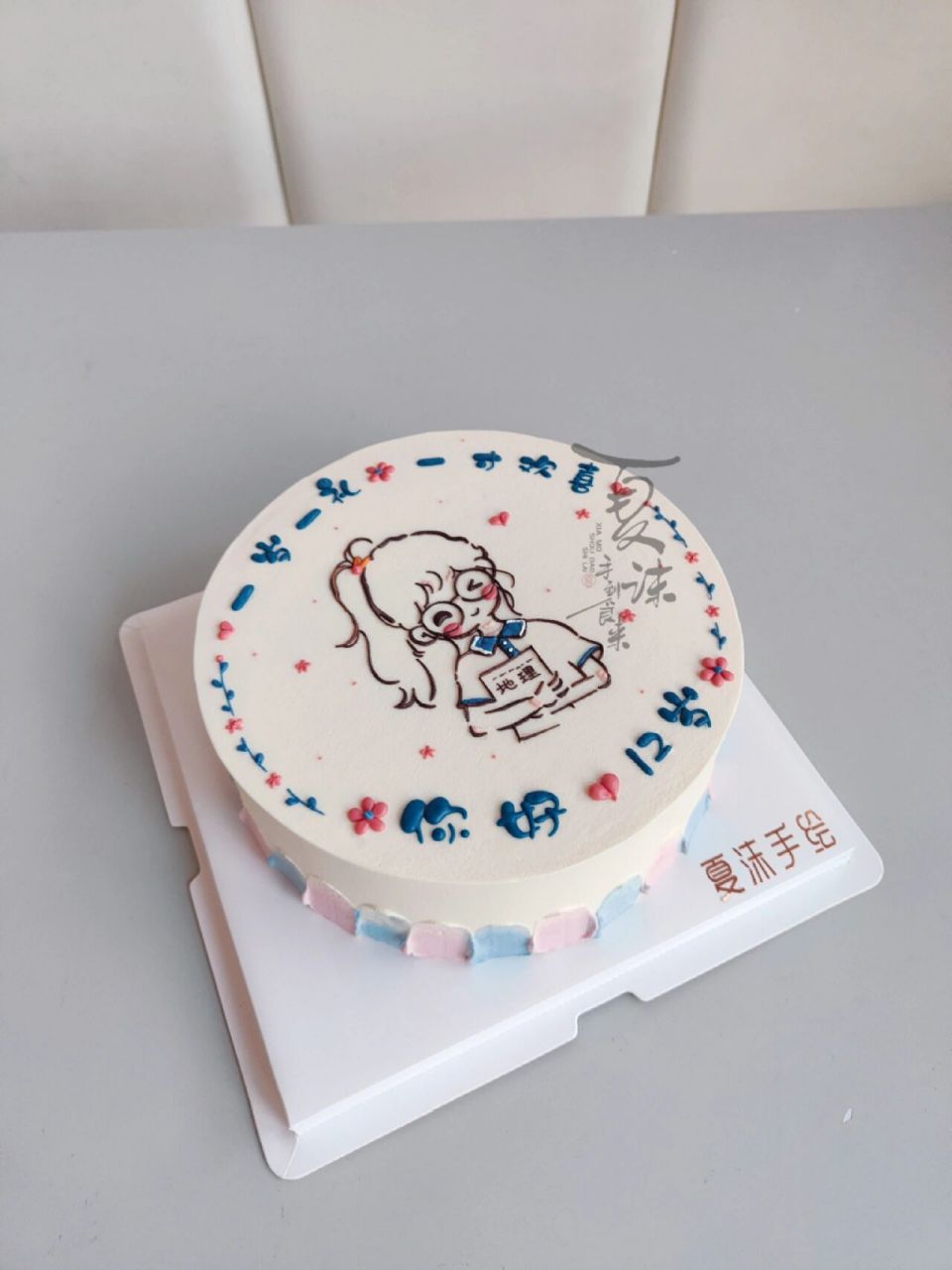 12岁生日蛋糕的照片图片
