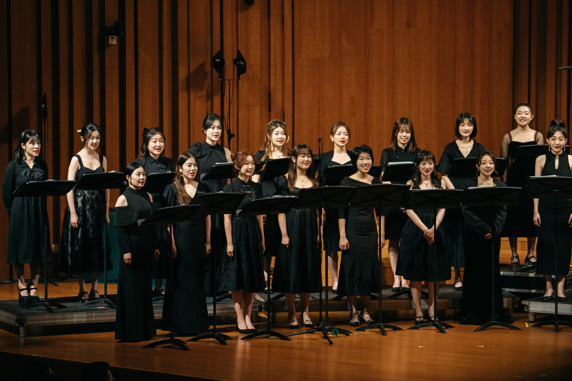 彩虹合唱团# 两场南京音乐会现场图来啦.