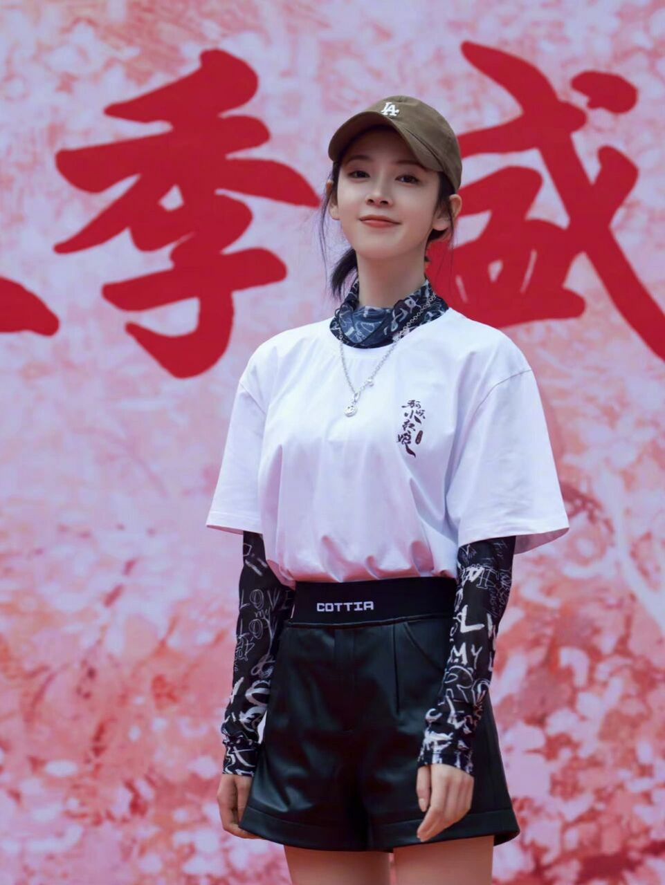 杨幂/陈瑶/郭晓婷/陈都灵今日新剧狐妖小红娘开机私服,这部剧真的美女