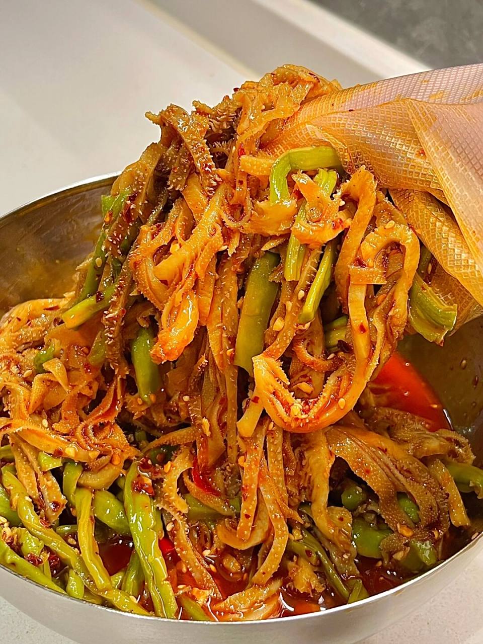 毛肚拌贡菜 麻辣酸爽 重要的是千层肚和贡菜都很脆 嚼起来很爽 根本停