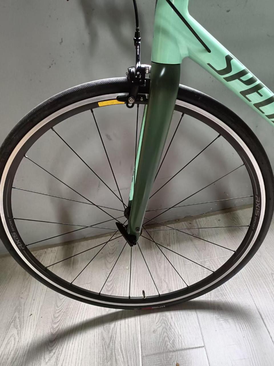 闪电allez e5 sport公路车,56码,95新,18速,禧玛诺r3000套件,铝合金