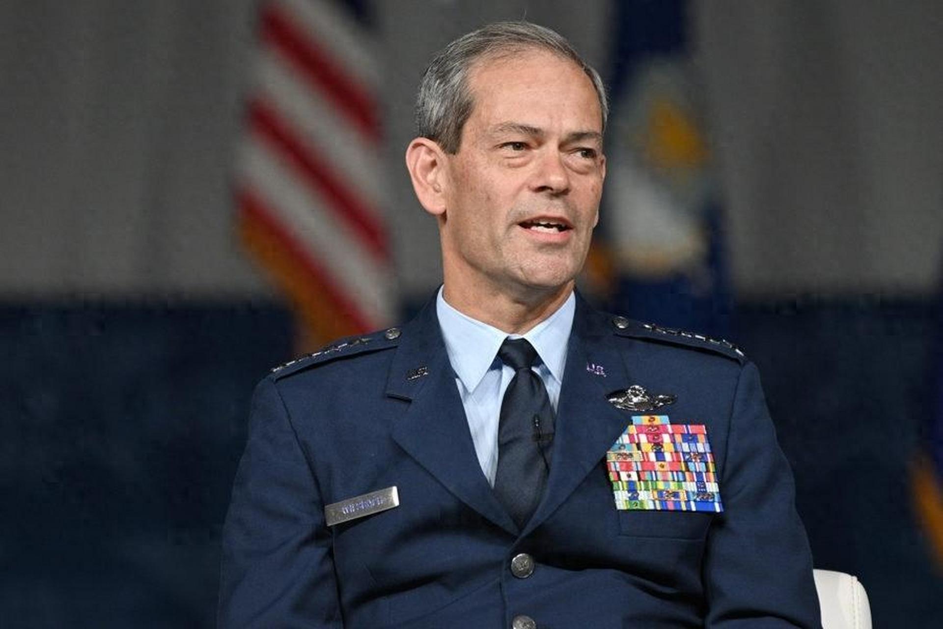 美司令:"中国不该拦截美国战斗机,应该出来道歉" 美国空军司令威尔斯