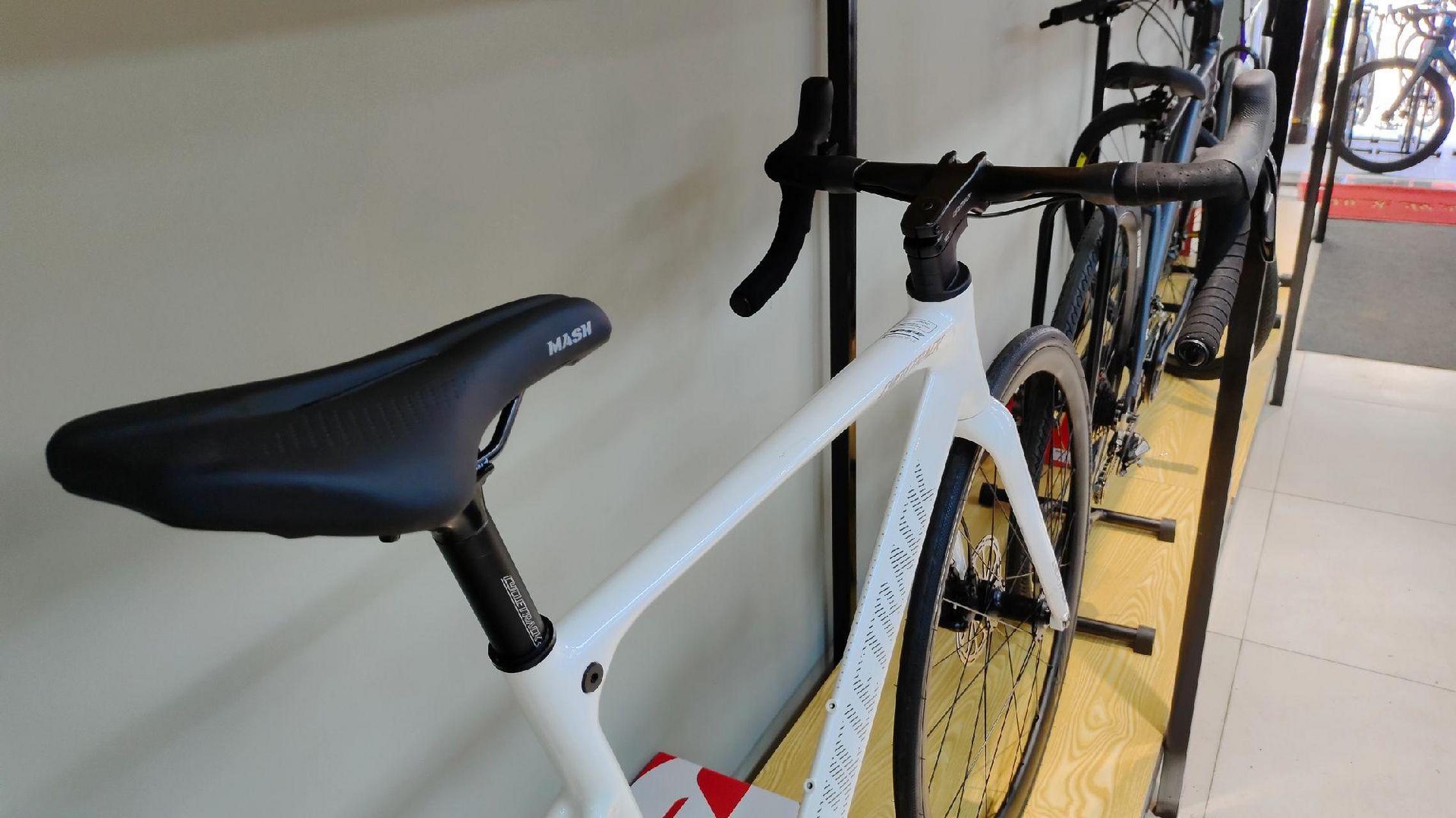 ck空间尺码齐全颜色齐全.