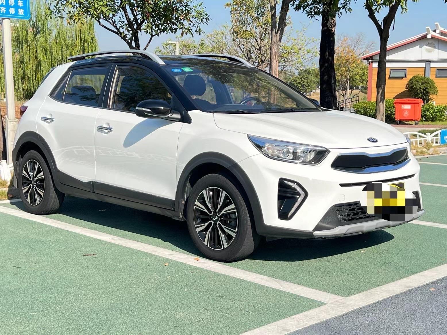 19年上户起亚kx1,自动挡1.