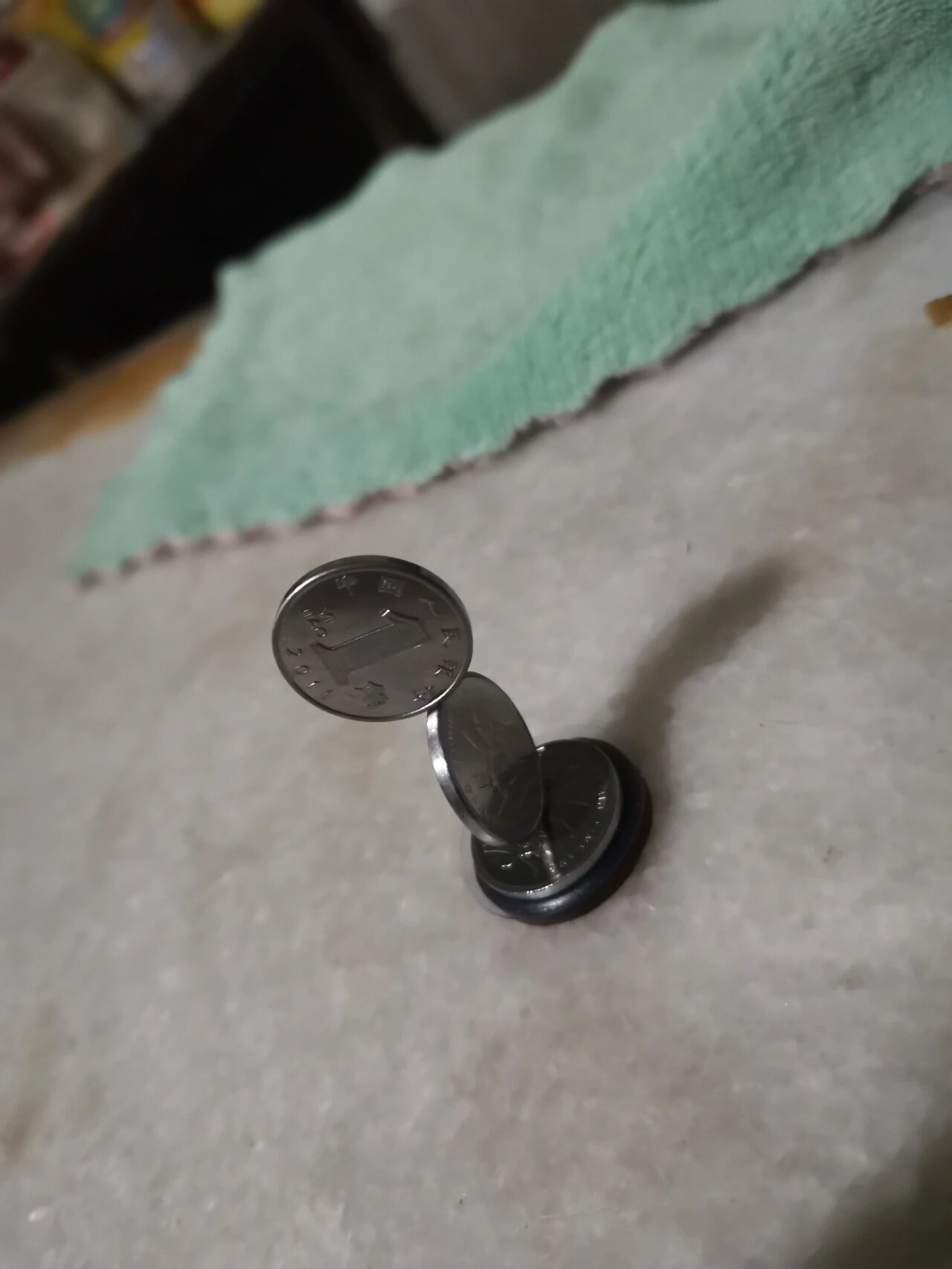 立起来的硬币