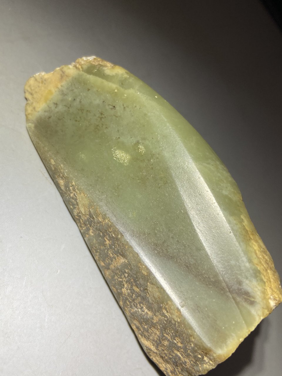 甘肃境内除了临洮的马衔山玉矿之外,还有肃北的马鬃山玉矿,以及敦煌的