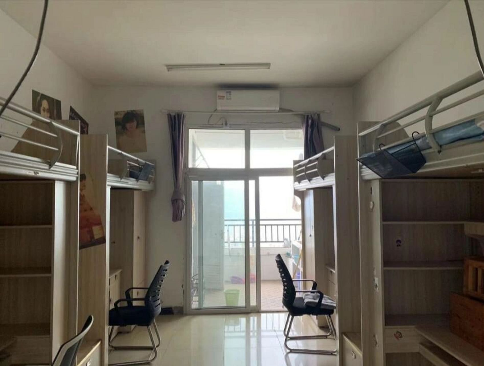 重庆三峡学院宿舍揭秘   第一张是四人间,第二张是五人间,后面的是