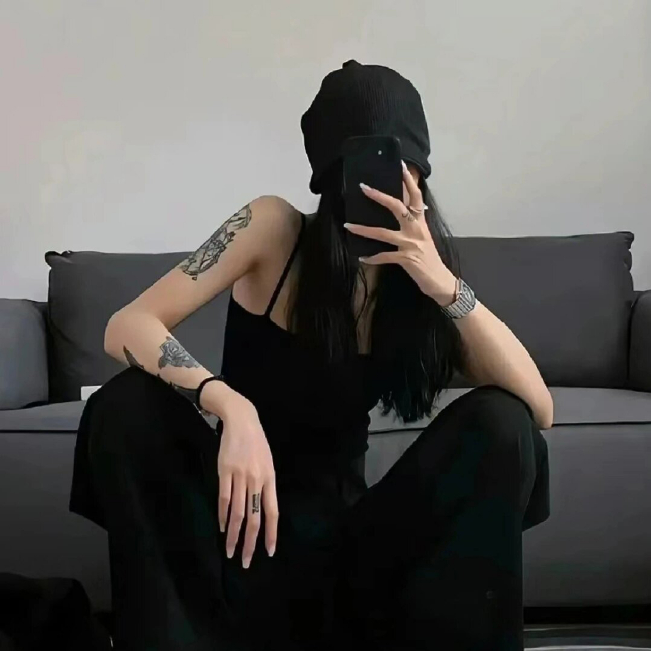 各位小伙伴们,今天我要来分享一波高冷头像女,御姐范,霸气十足的头像