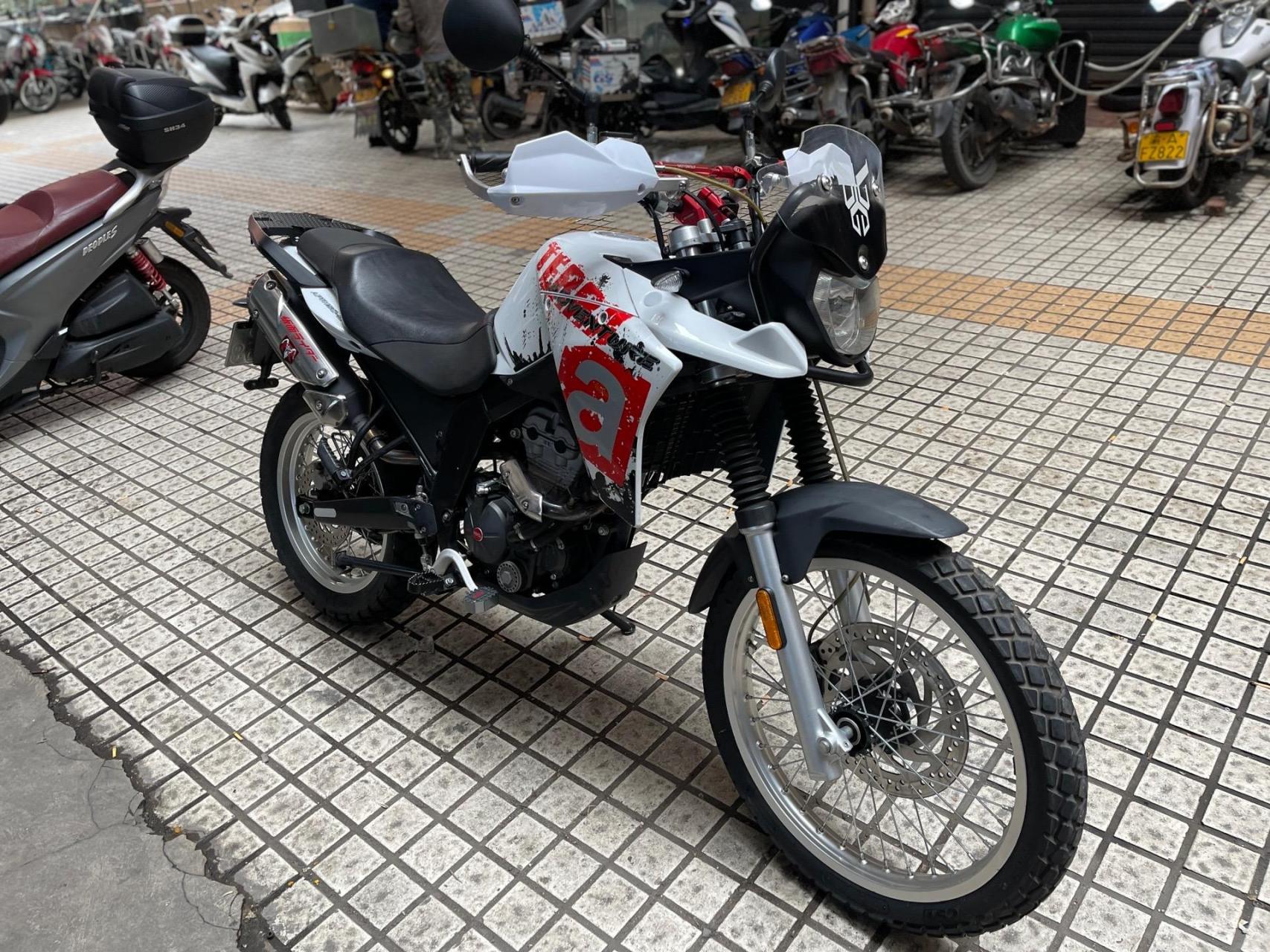 阿普利亚apr150阿普利亚terra150阿普利亚150拉力车,座高800,整备质量
