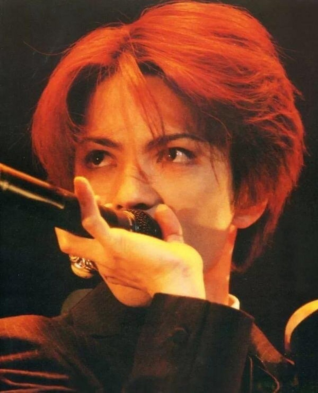 日本彩虹乐队主唱 hyde宝井秀人